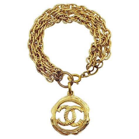 catena con fiocco chanel|Collane a catena Chanel .